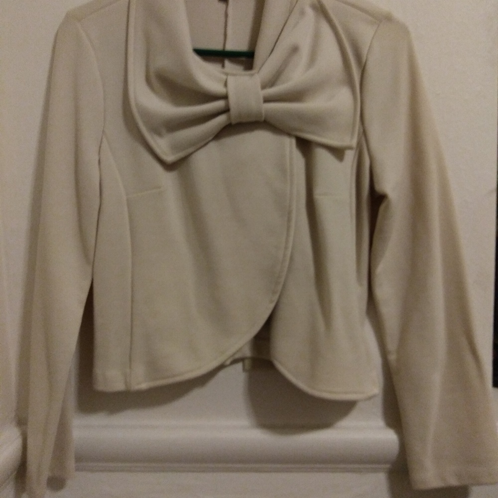 Crop Blazer With Large Stylish Bow Very Unique
